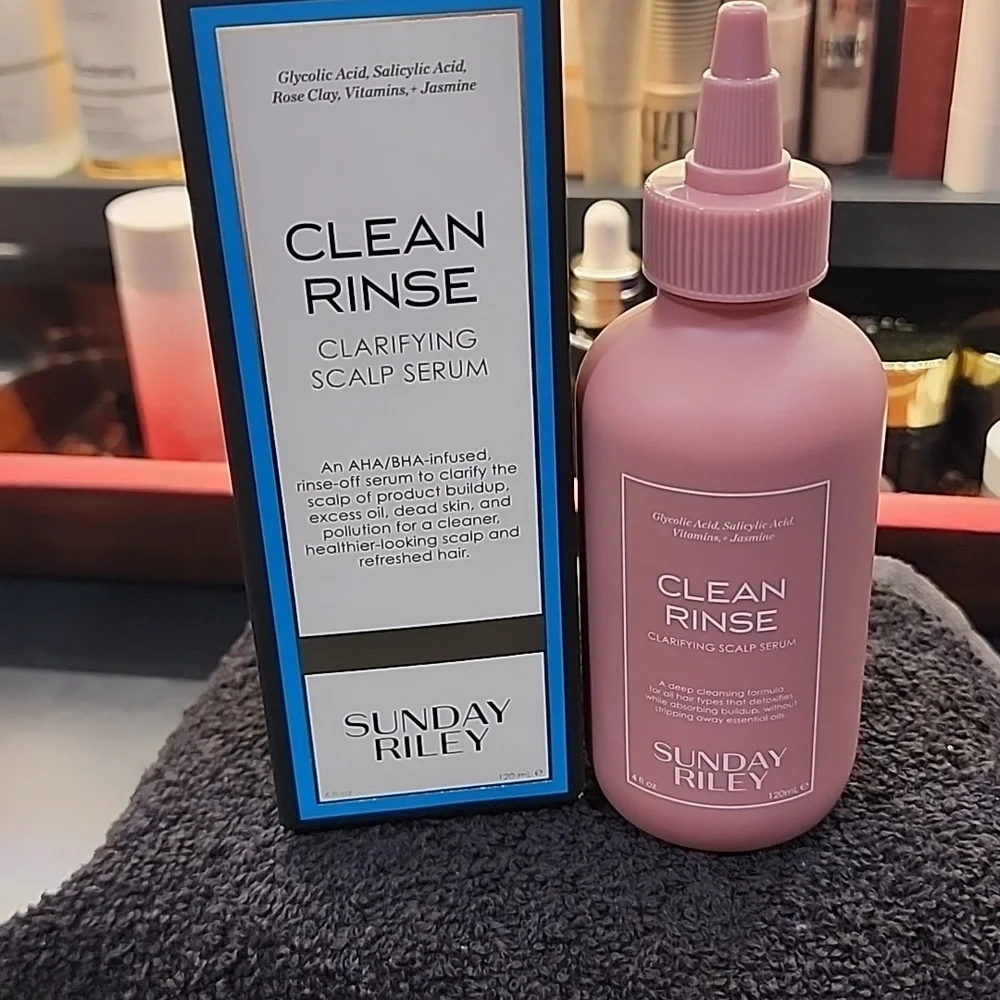 Sunday Riley Clean Rinse Serum - Picture 3 of 4